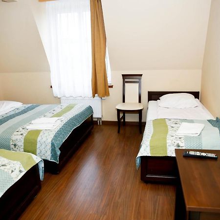 Hotel Pod Wiatrakiem Warta Esterno foto