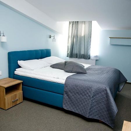 Hotel Pod Wiatrakiem Warta Esterno foto