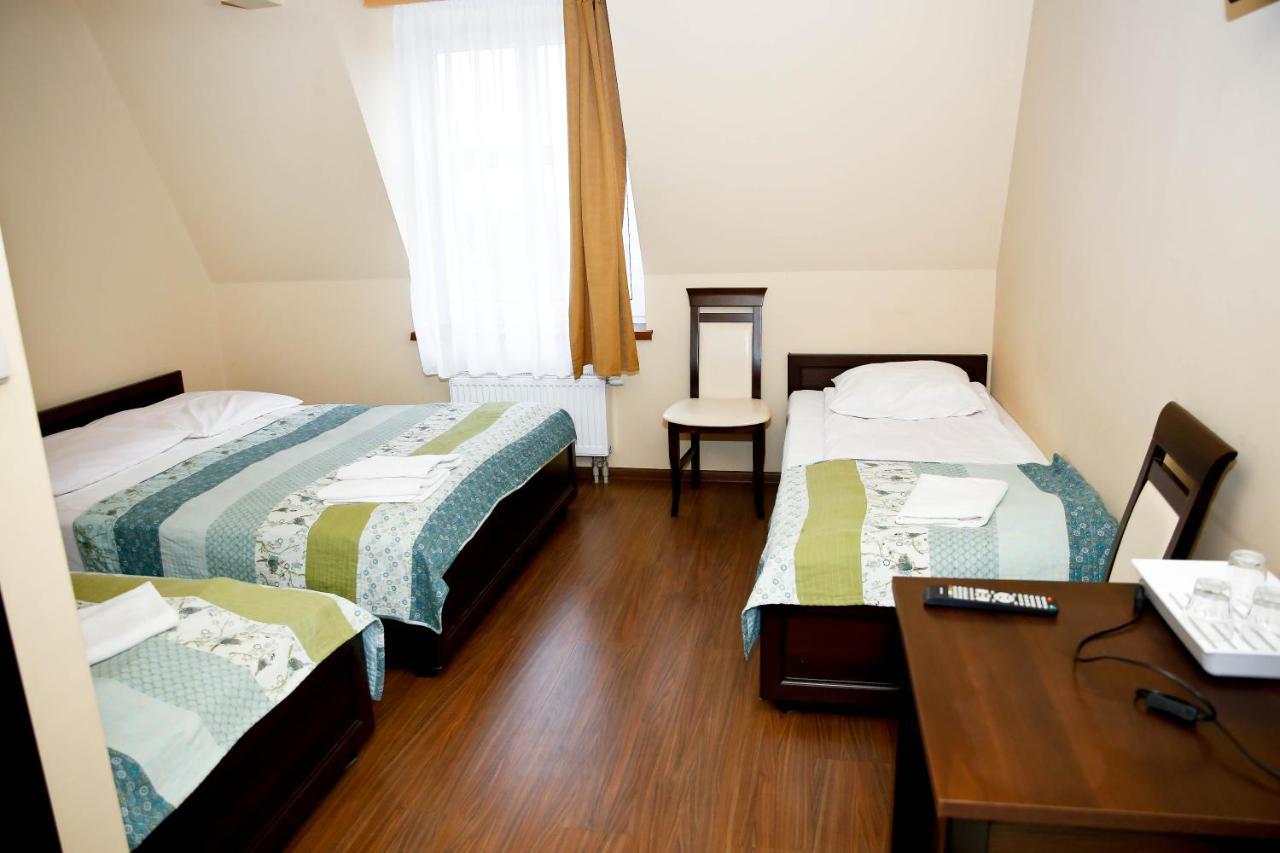 Hotel Pod Wiatrakiem Warta Esterno foto