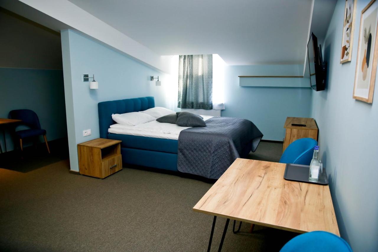 Hotel Pod Wiatrakiem Warta Esterno foto